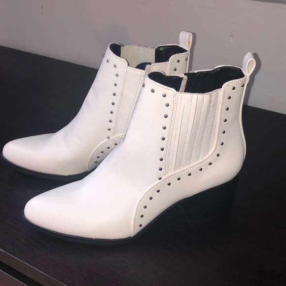 White Ankle Heeled Boots 